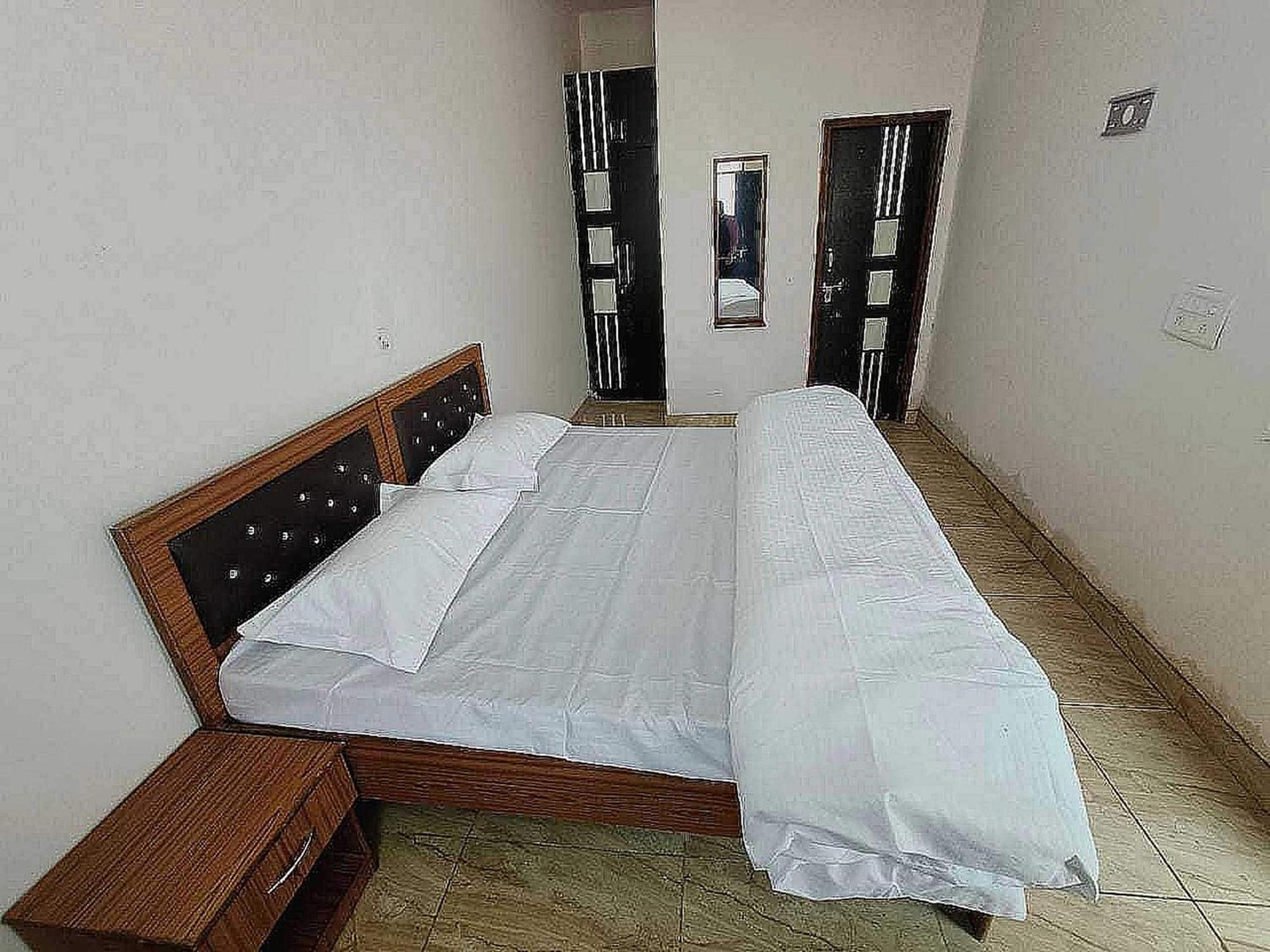 Pop New Hotel Hometown Dadri Exterior photo